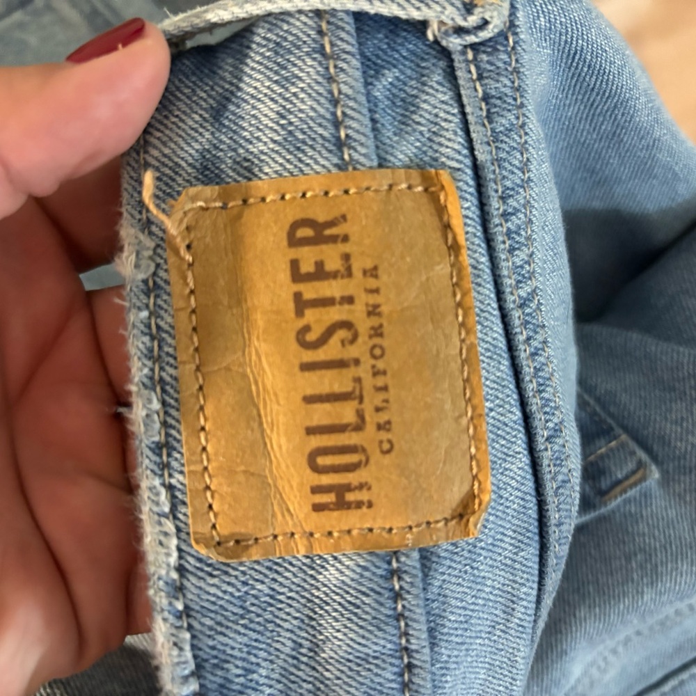 Hollister Women's High Rise Jeans - Light Blue - Picture 3 of 3